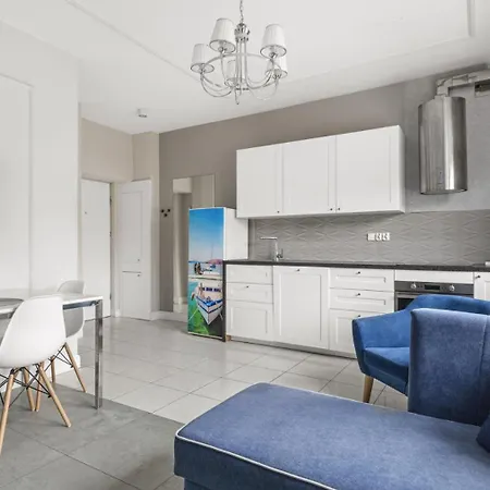 Abrahama 3 * غدينيا