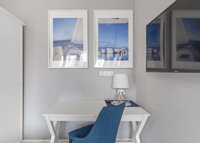 Apartment Abrahama 3 *